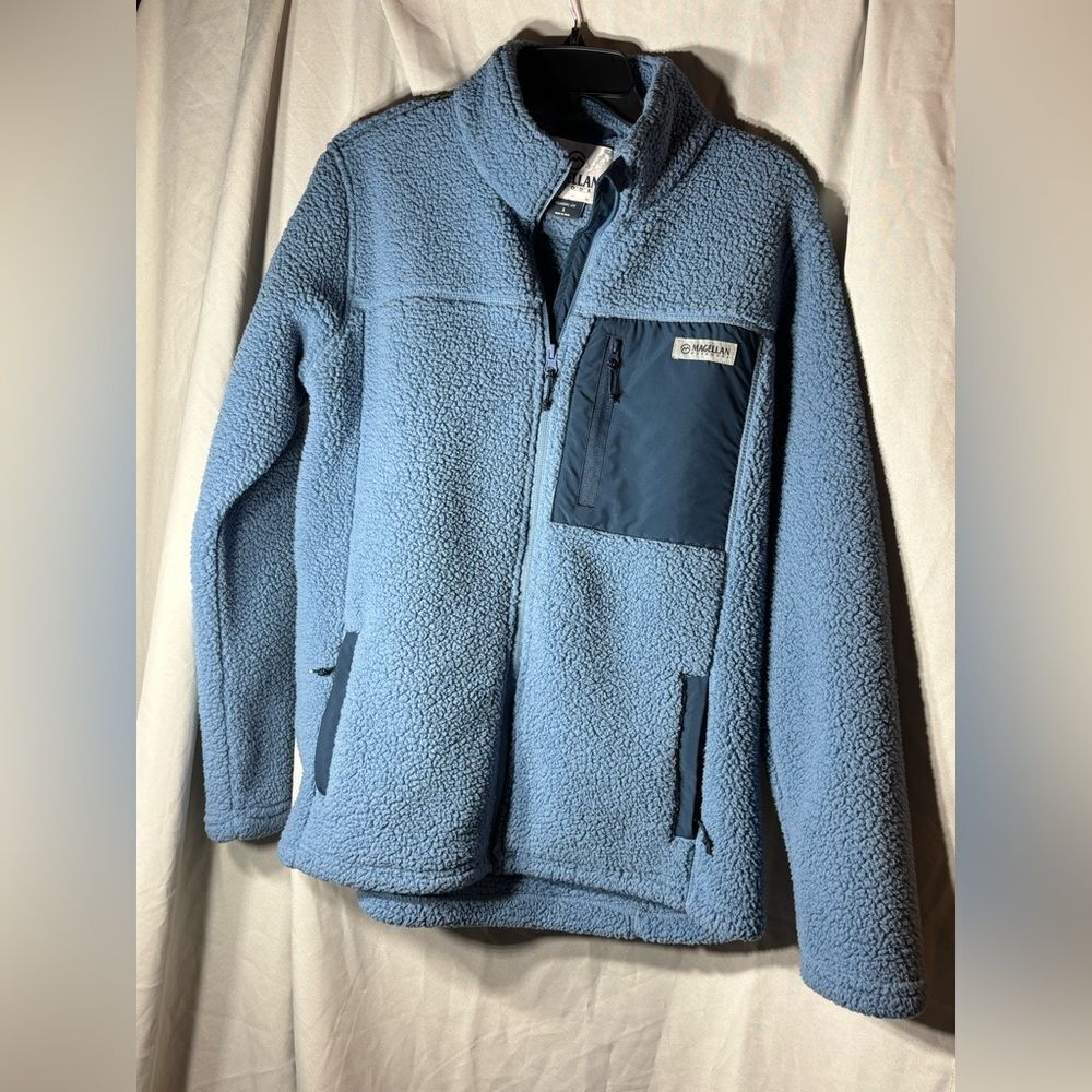 Magellan Outdoors Classic Fit Size Large Fleece Jacket EPC